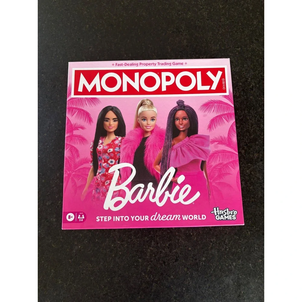Hasbro Monopoly Barbie Edition Board new